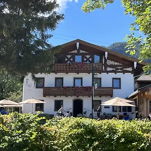  Hotel Wallerei